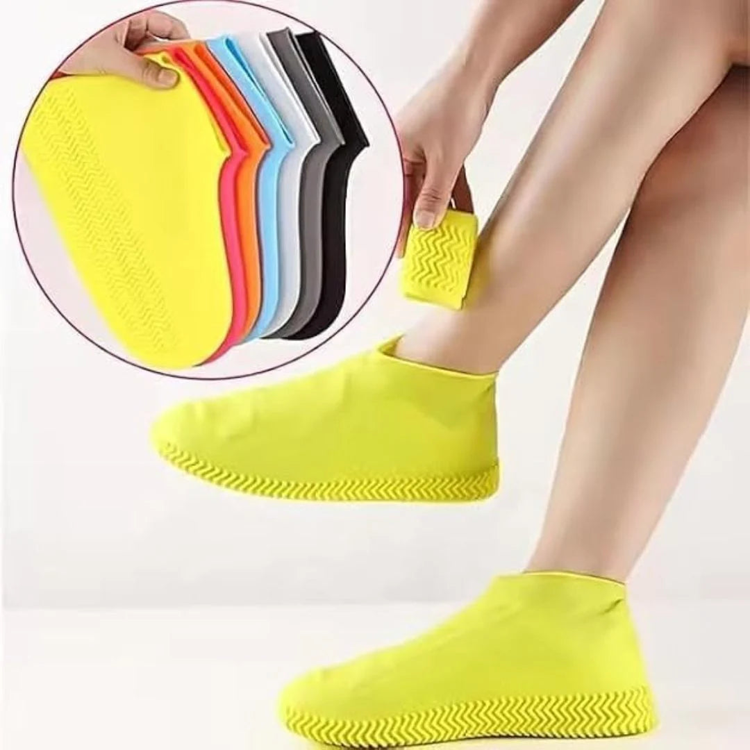 Folded silicone shoe covers portable size